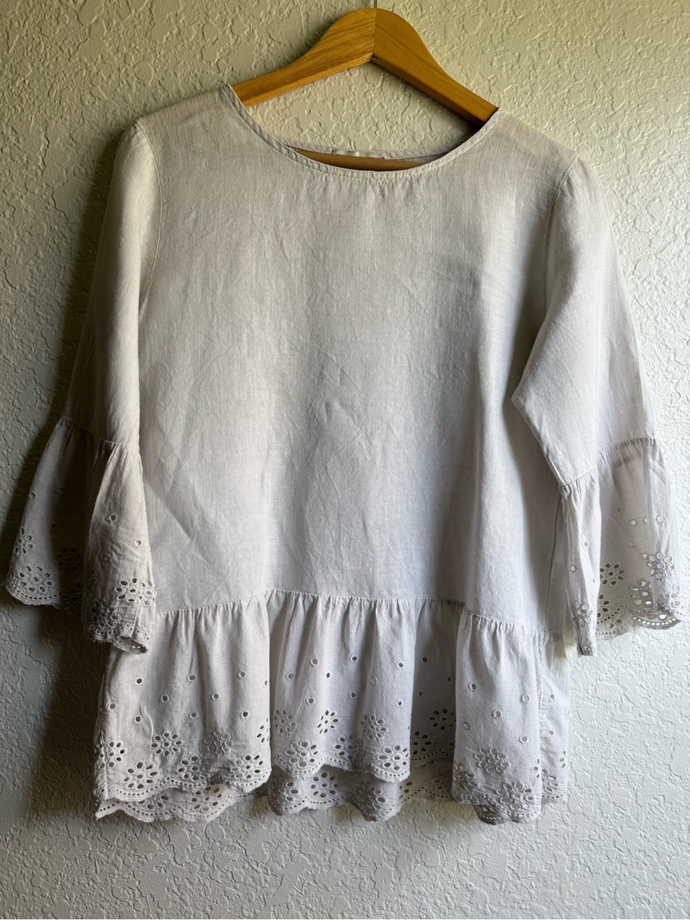 Terzo Millennio White Linen Blouse Bell Sleeve Eyelet Lace Peplum Top